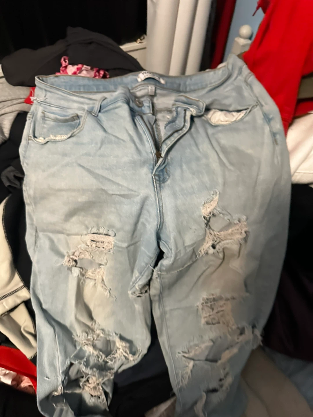 Women's Distressed Denim Jeans 🥕