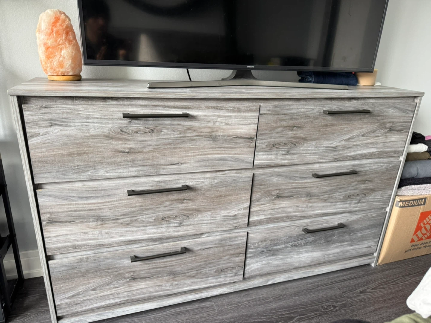 6-Drawer Dresser