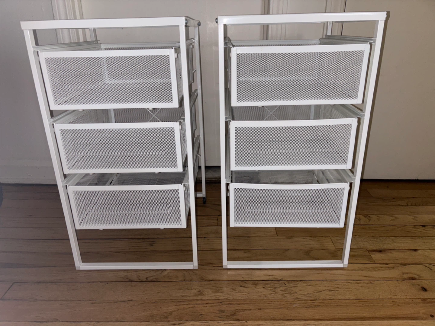 White Metal Rolling Drawer Unit (2)