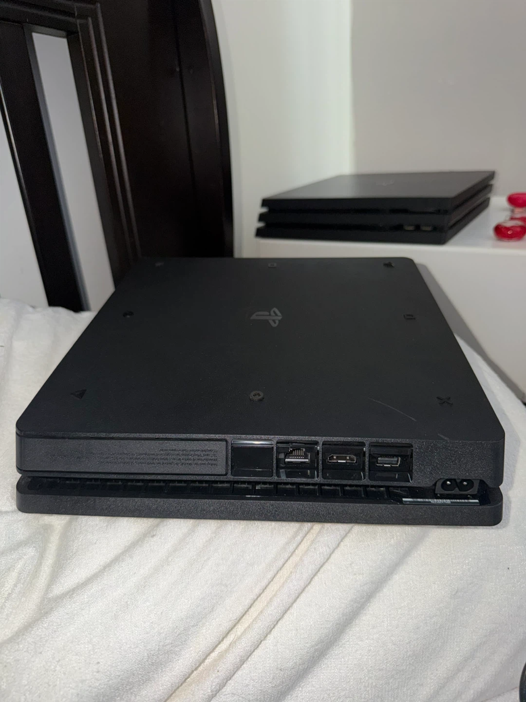 PlayStation 4 (PS4) Slim Console - photo 3