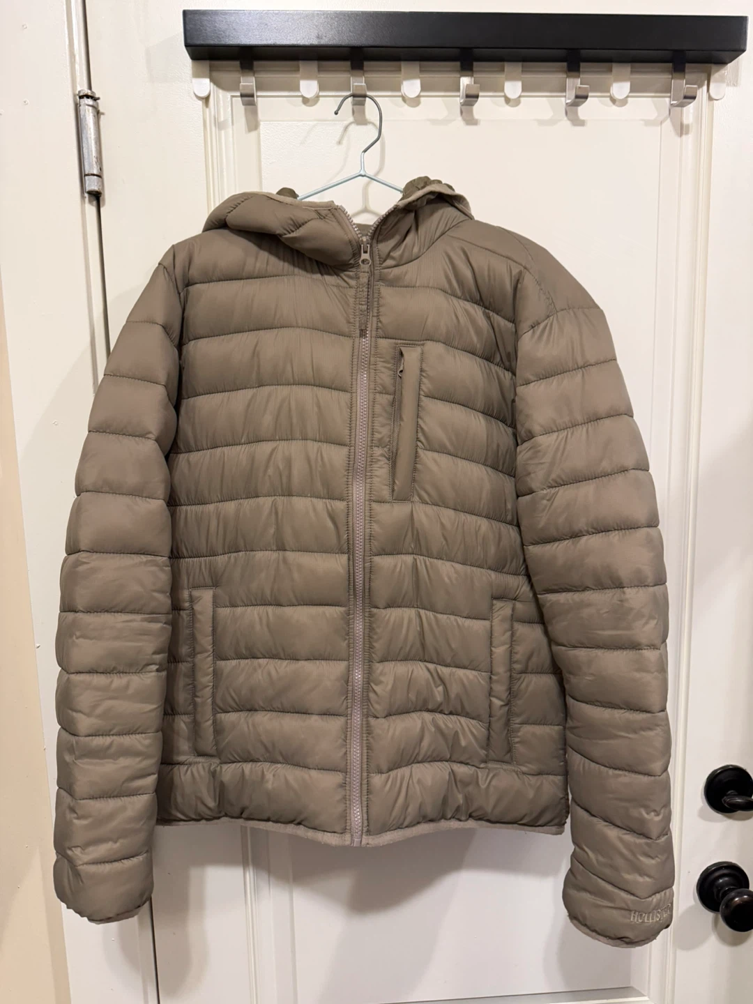 Hollister Puffer Jacket (Warmer) - Size S