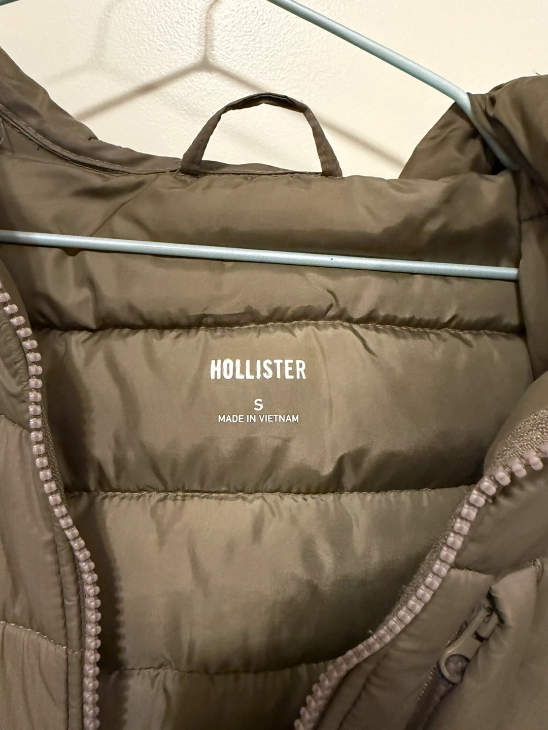 Hollister Puffer Jacket (Warmer) - Size S - photo 3