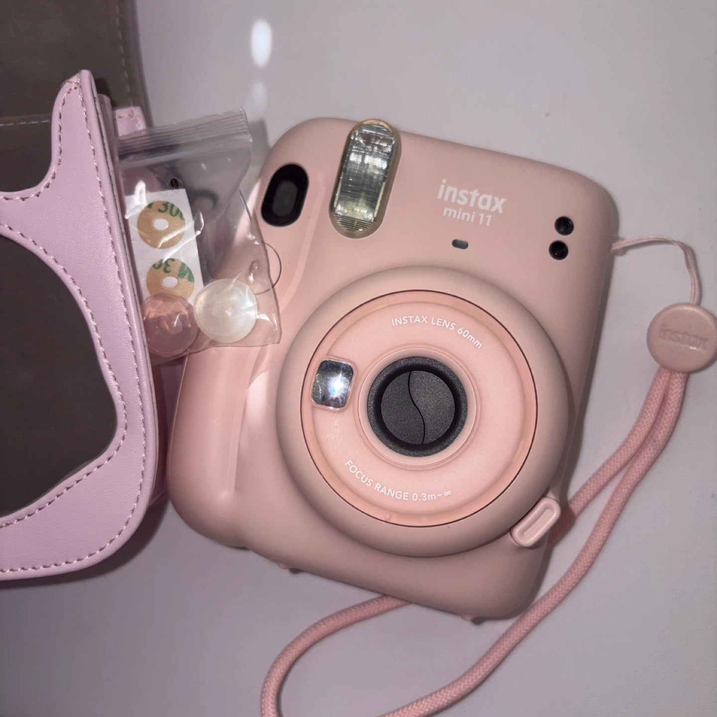 Fujifilm Instax Mini 11 Instant Camera - Pink