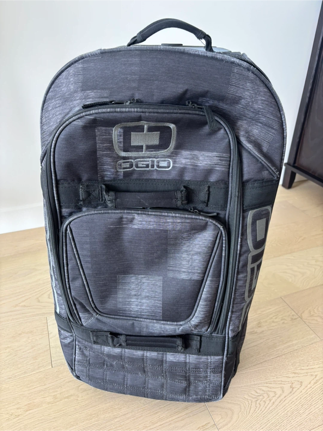 Ogio Rolling Luggage Bag