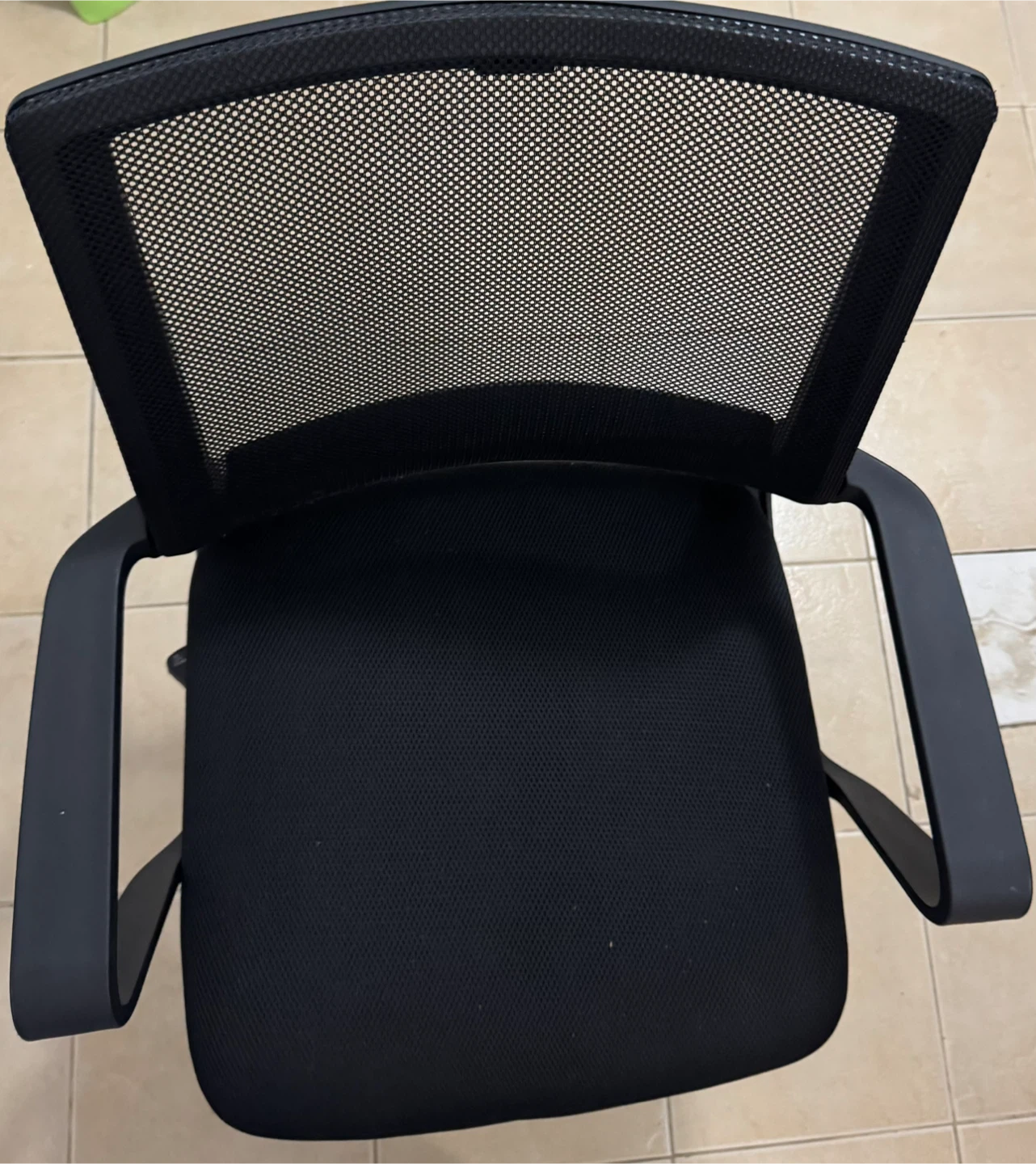 Black Mesh Office Chair with Wheels - photo 3