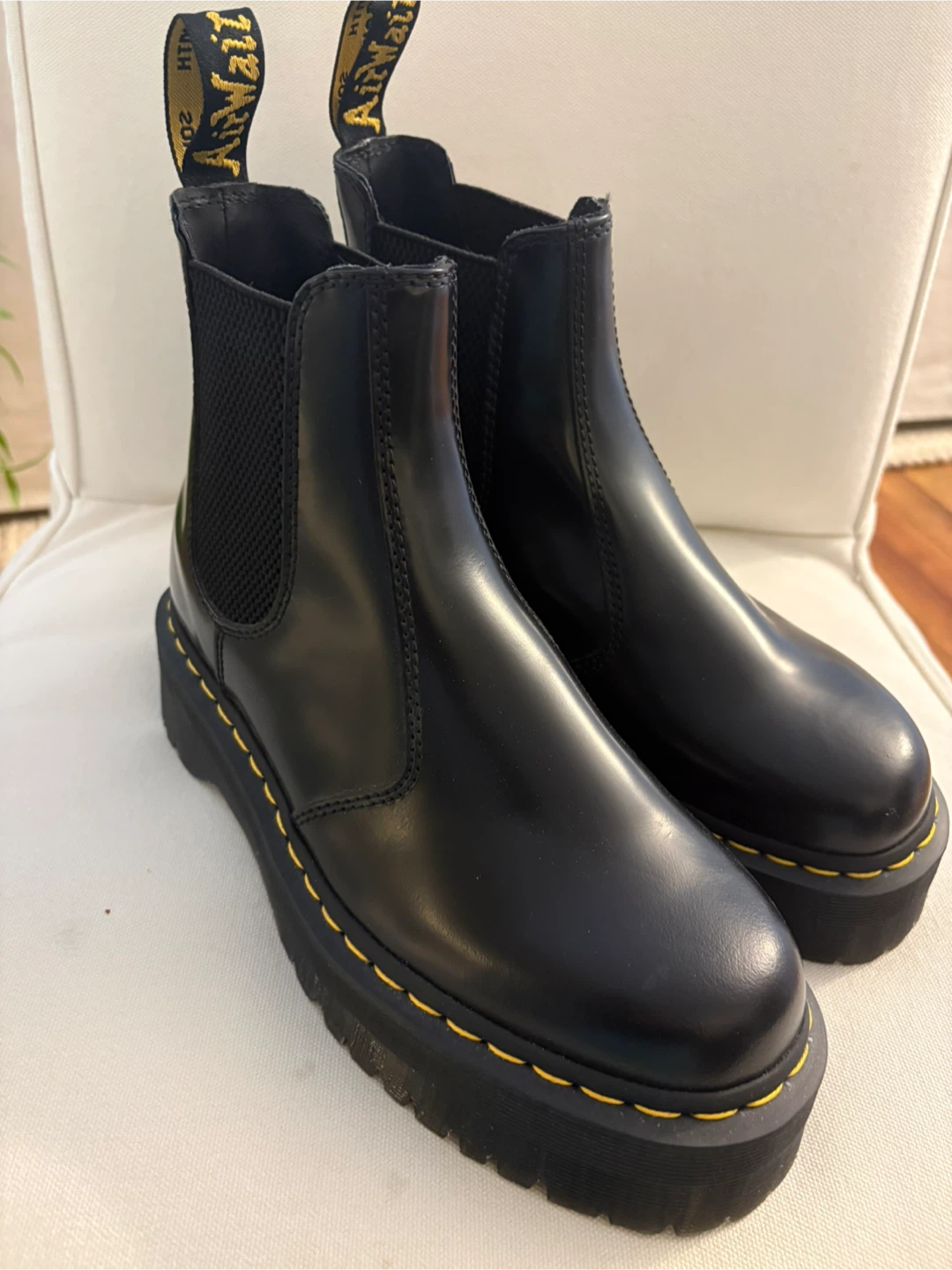Dr. Martens 2976 Quad Black Chelsea Boots