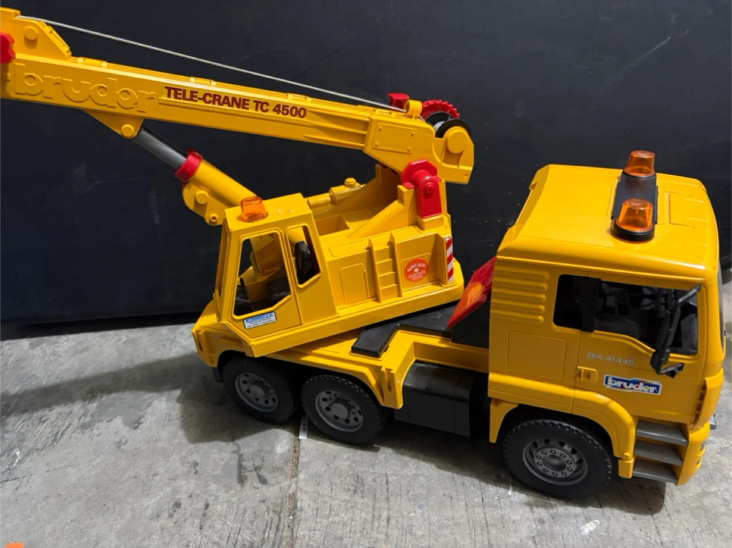 Bruder Tele-Crane TC 4500 Toy Truck - photo 3