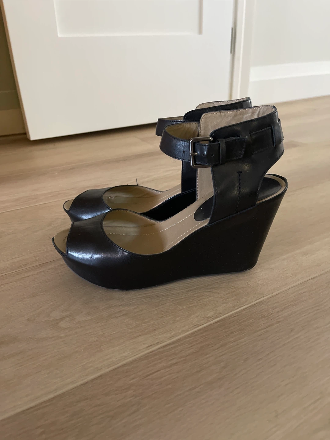 Kenneth Cole Reaction Black Wedge Sandals - Size 8 - photo 2