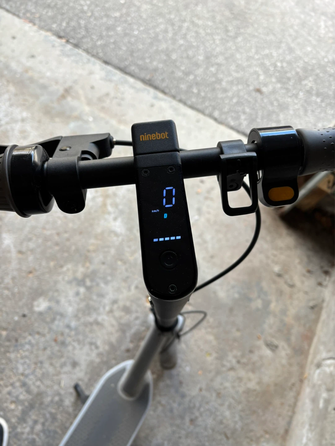 Ninebot KickScooter Max G30LP Electric Scooter - photo 3
