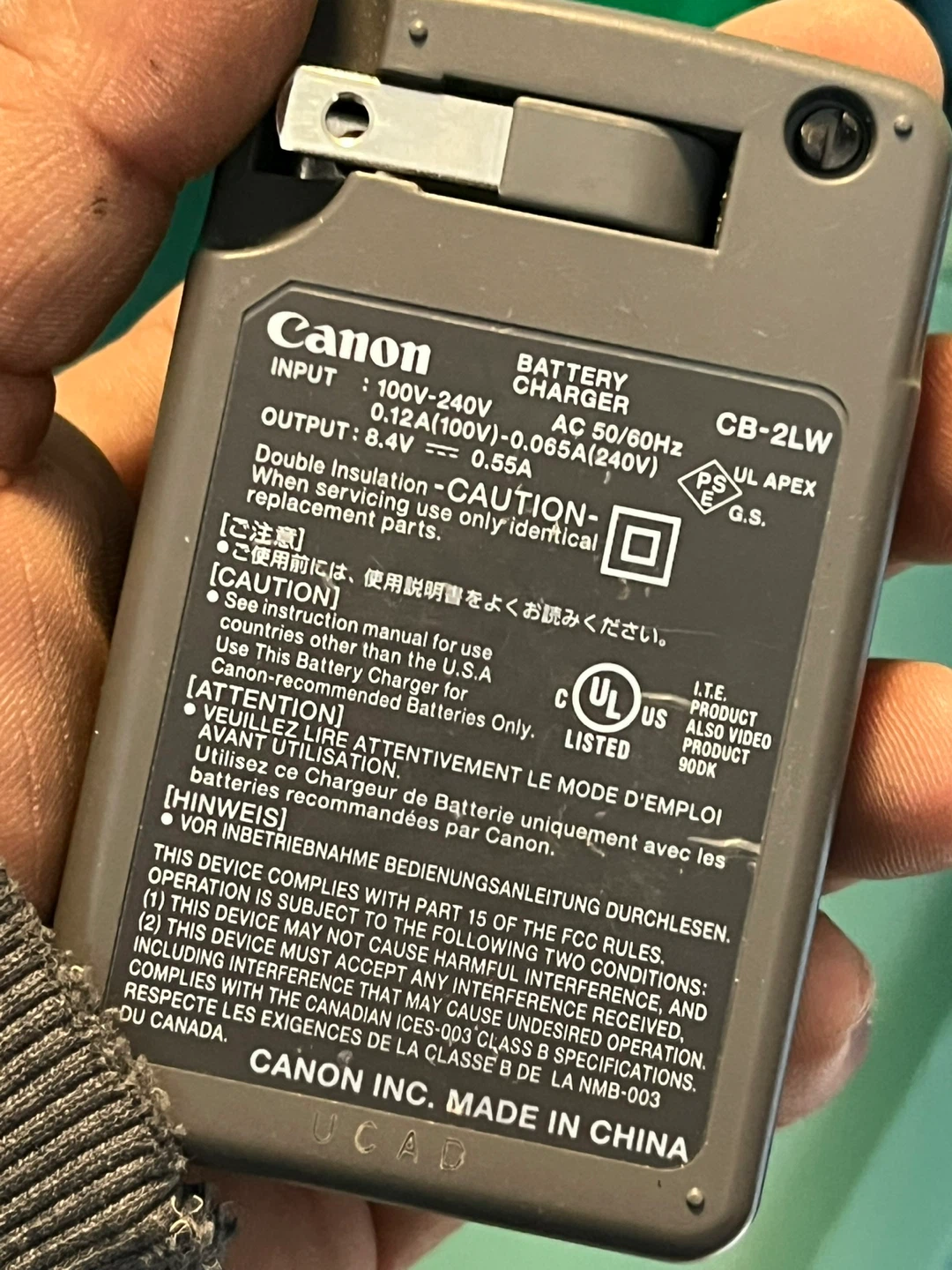 Canon CB-2LW Battery Charger for Canon Li-ion Battery Pack - photo 2