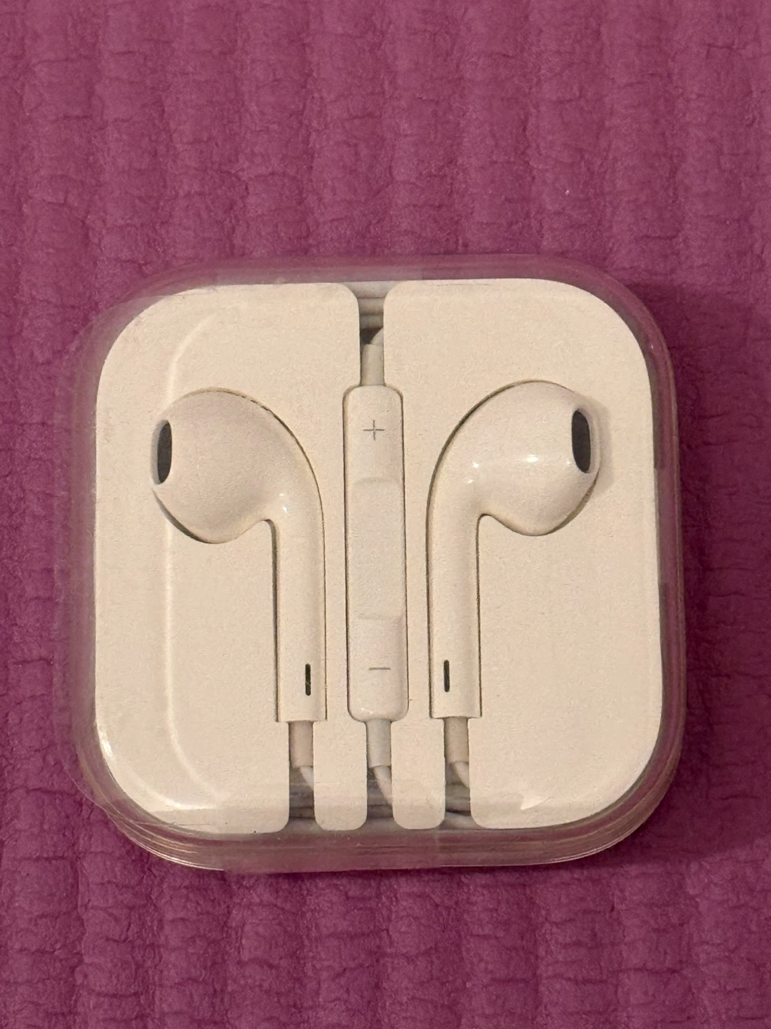 🥕Apple Wired EarPods with Remote and Mic (3.5mm Headphone Plug)