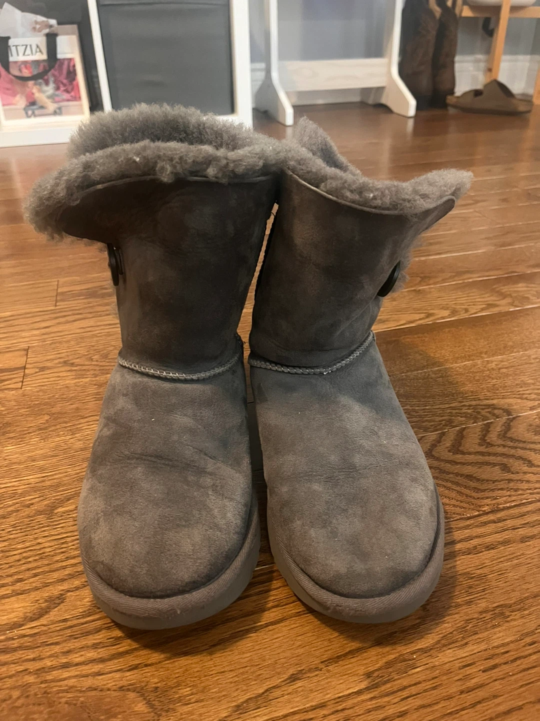UGG Australia Grey Sheepskin Boots - photo 3
