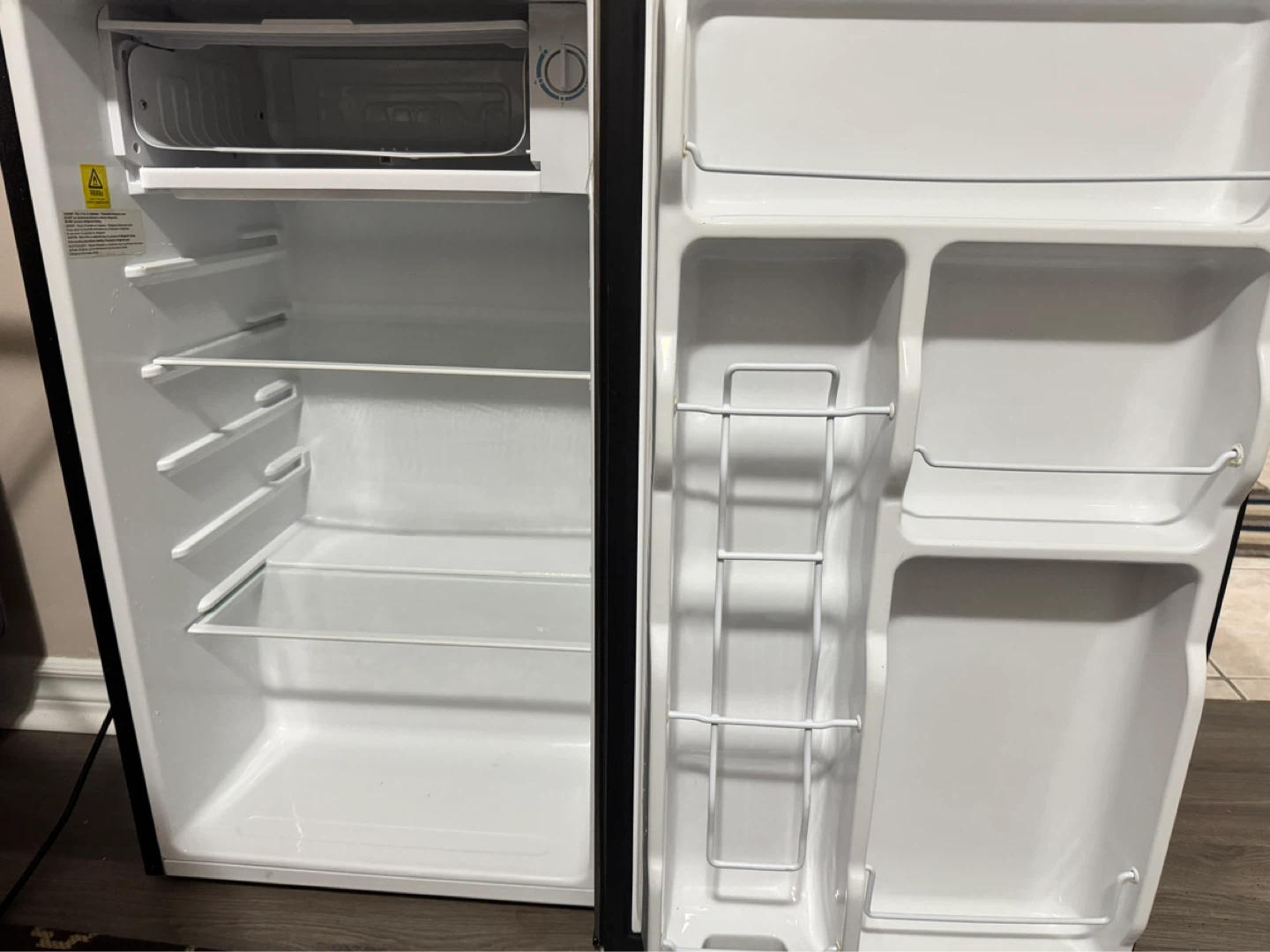 RCA Mini Fridge - photo 2