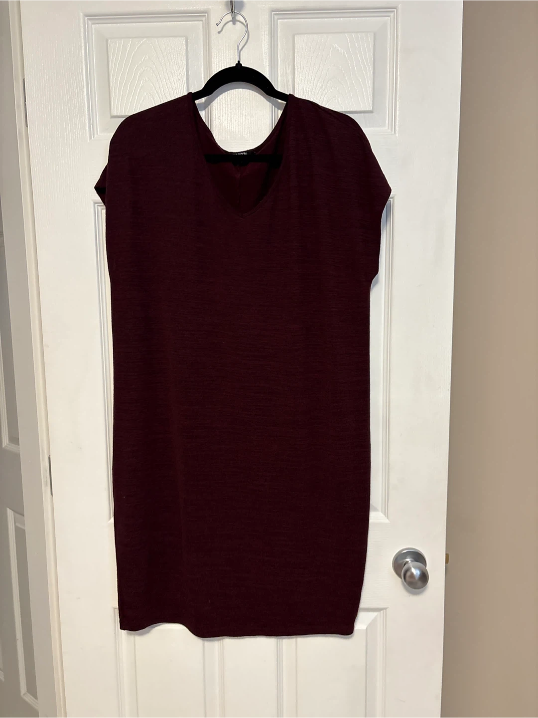 George burgundy v-neck t-shirt dress - photo 2