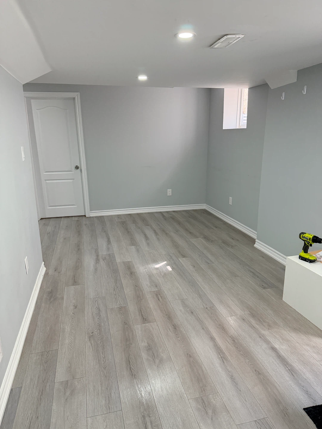 Basement for rent - photo 2