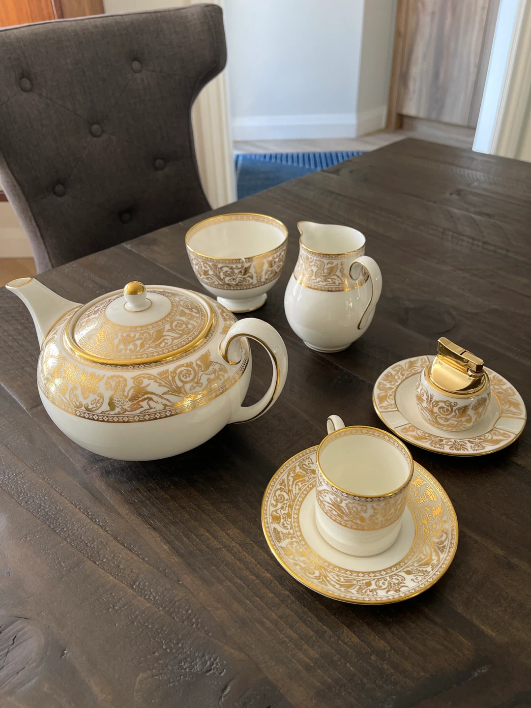 Estate Sale - Wedgwood Gold Florentine - photo 3