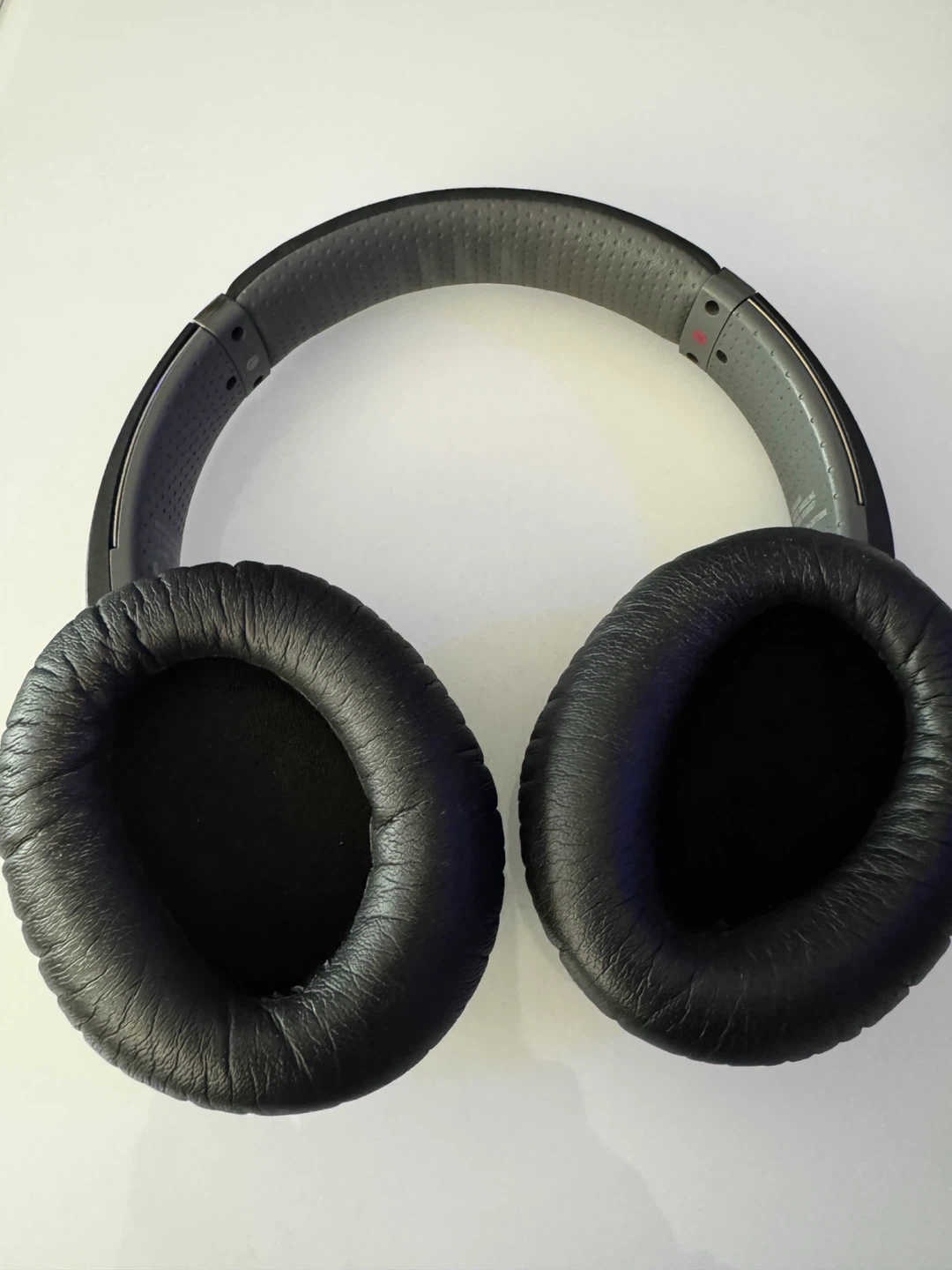 Sony Wireless Noise Cancelling Headphones - photo 2