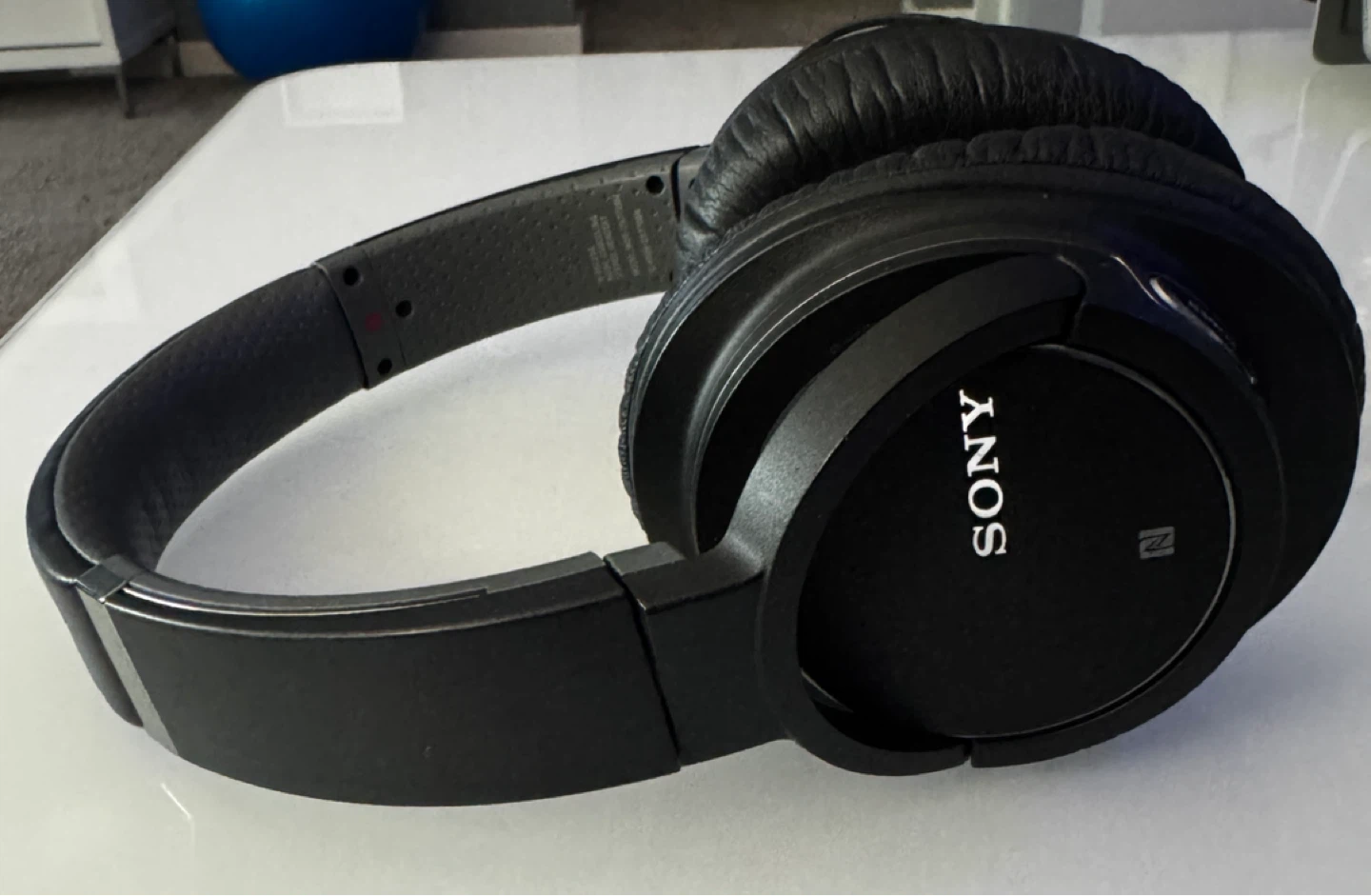 Sony Wireless Noise Cancelling Headphones - photo 5