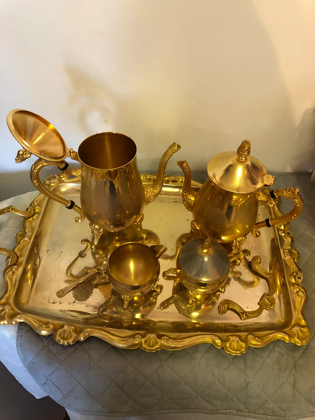 🥕Vintage Gold Tone Tea Set Tray with 2 Teapots