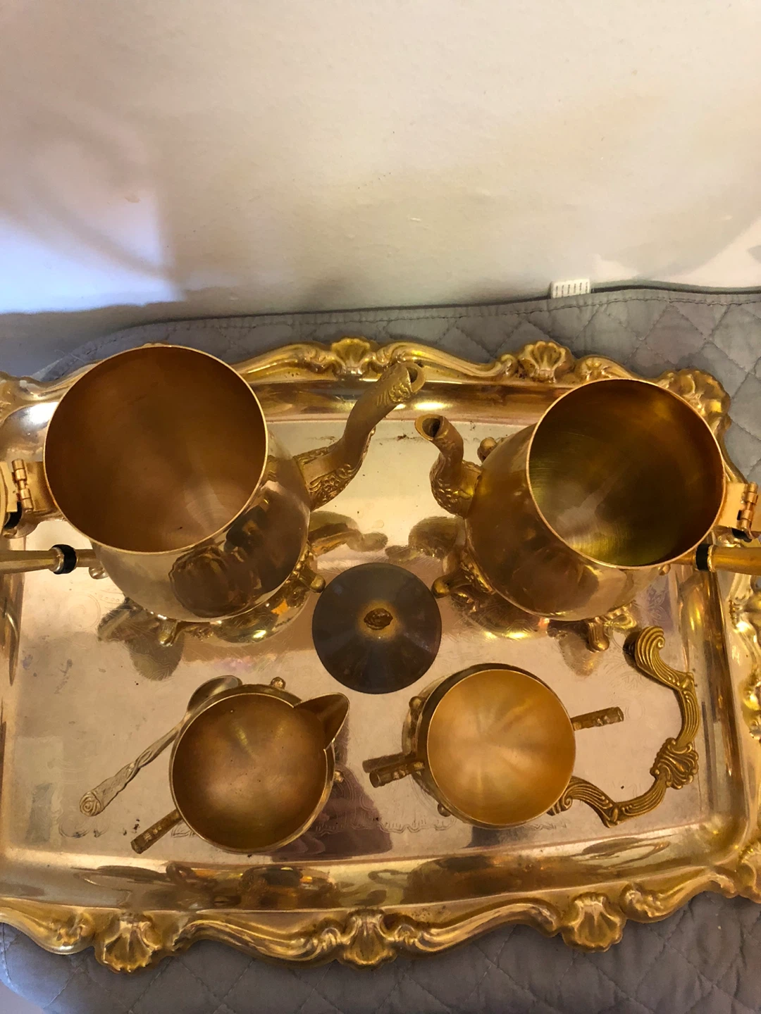 🥕Vintage Gold Tone Tea Set Tray with 2 Teapots - photo 2