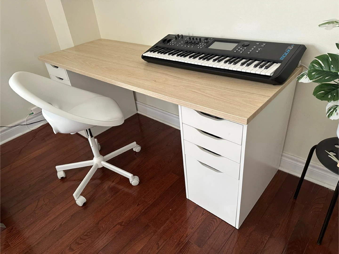 IKEA ALEX Desk with Linnmon Tabletop - photo 3