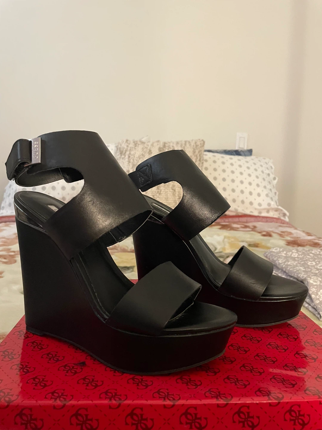 Guess Black Wedge Sandals - photo 2