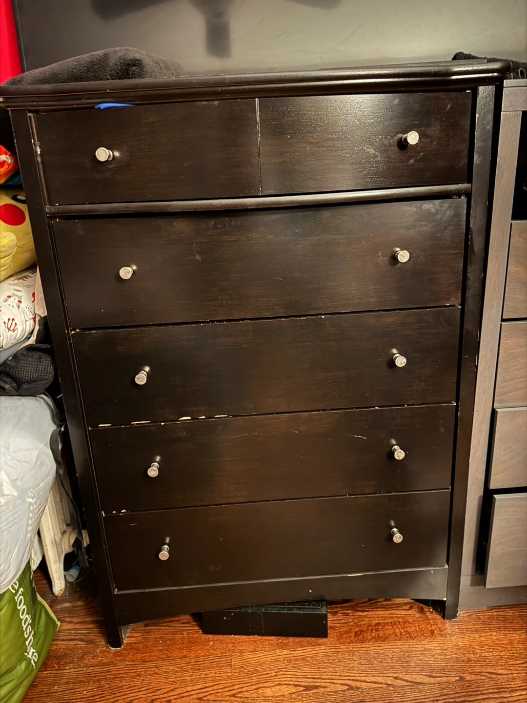 Dark Brown 5-Drawer Dresser