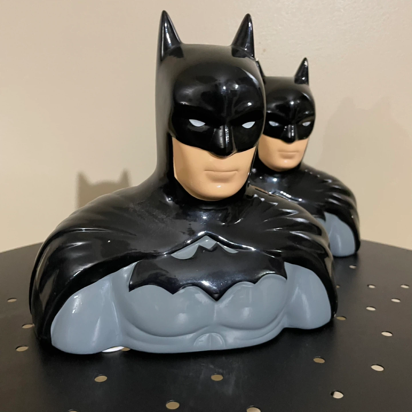 Batman Bust Piggy Bank - photo 2