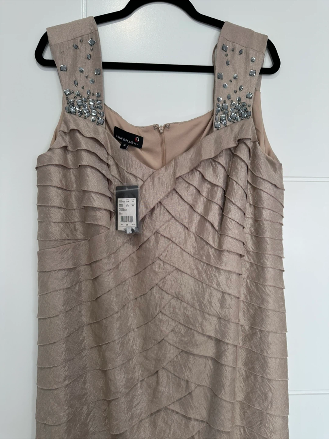 Laura Plus Embellished Tiered Dress Size 18