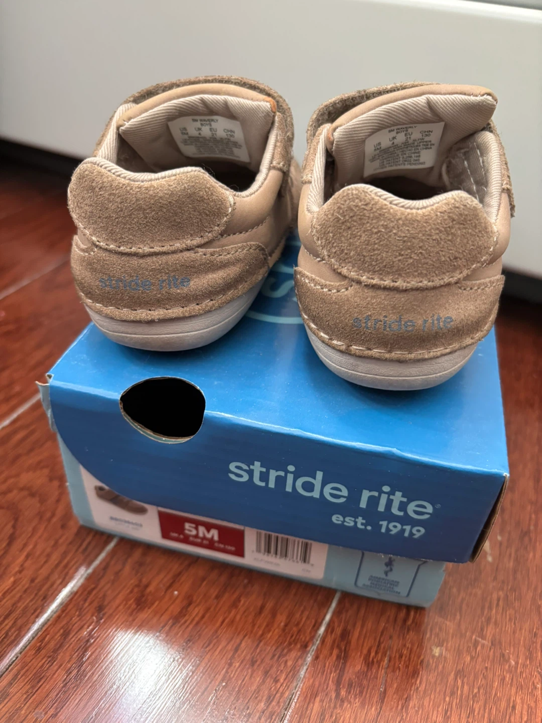 Stride Rite Kids Shoes Size 5M - photo 4