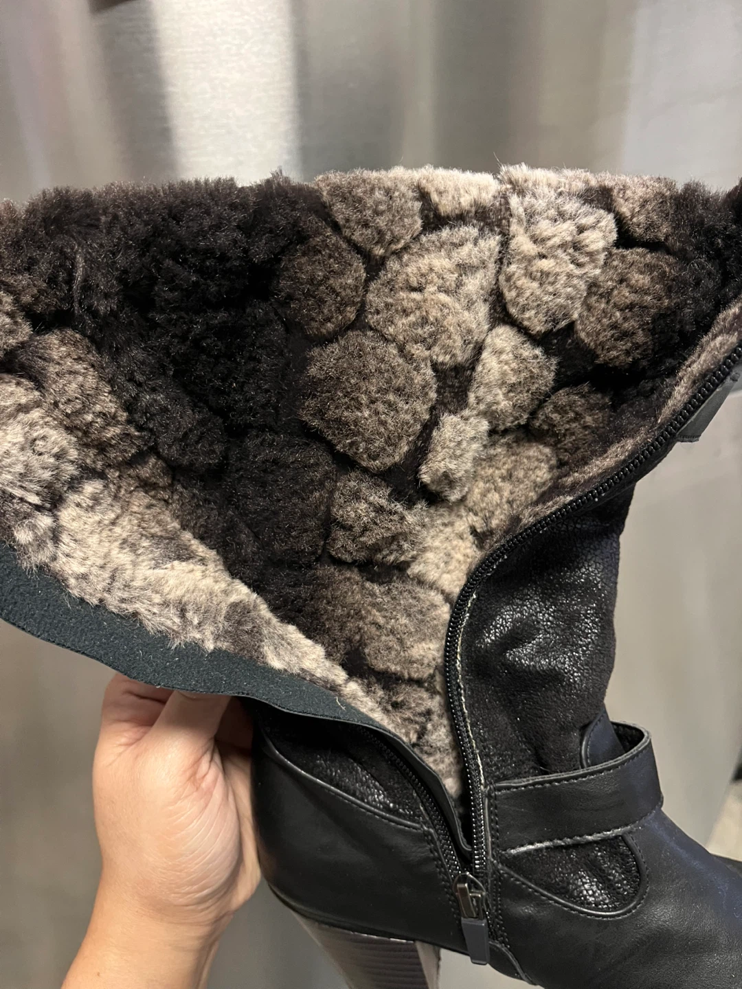 Black Fur Lined Boots with Buckle Detail - photo 3