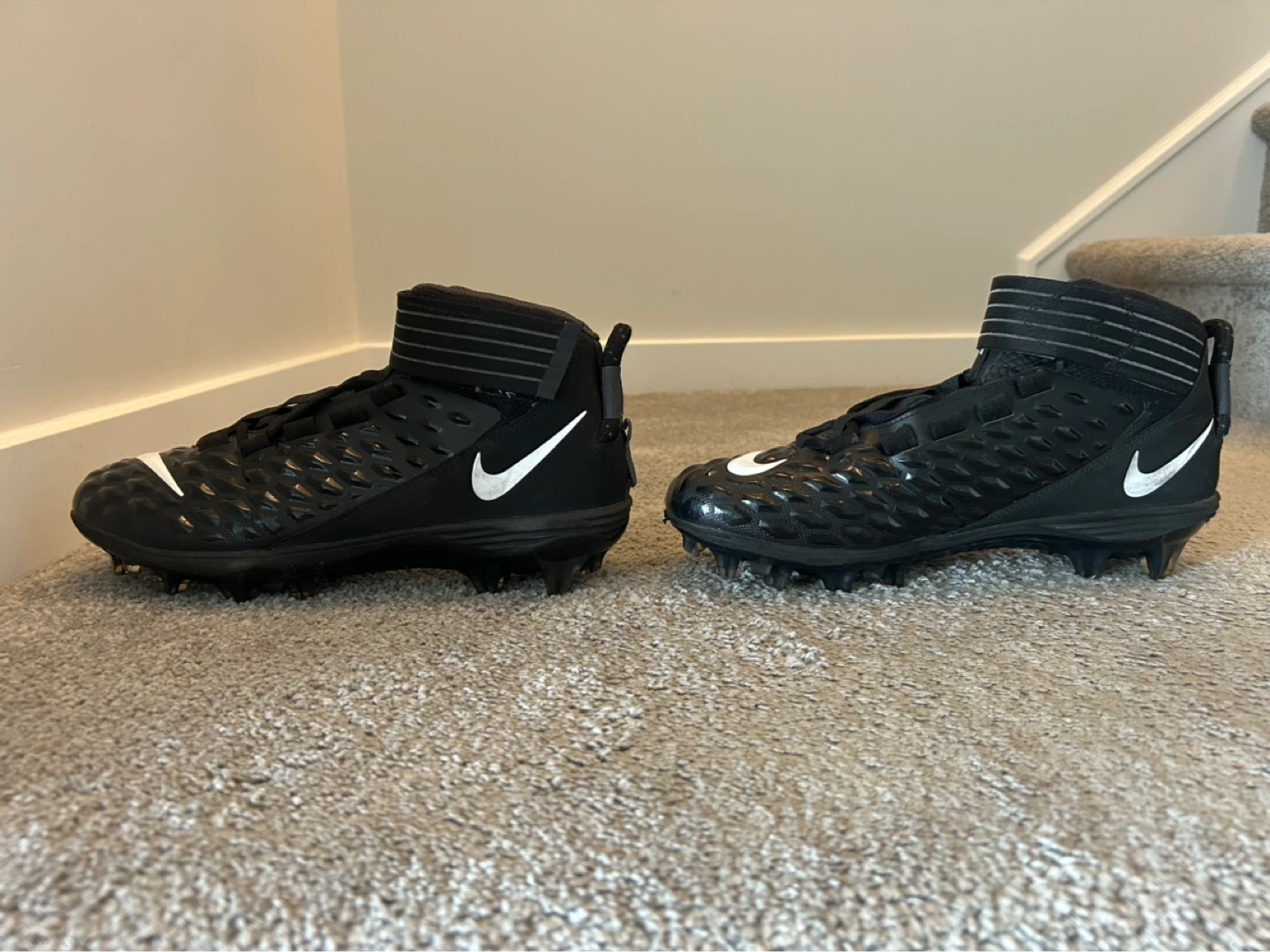 Nike Football Cleats US 9.5 Black