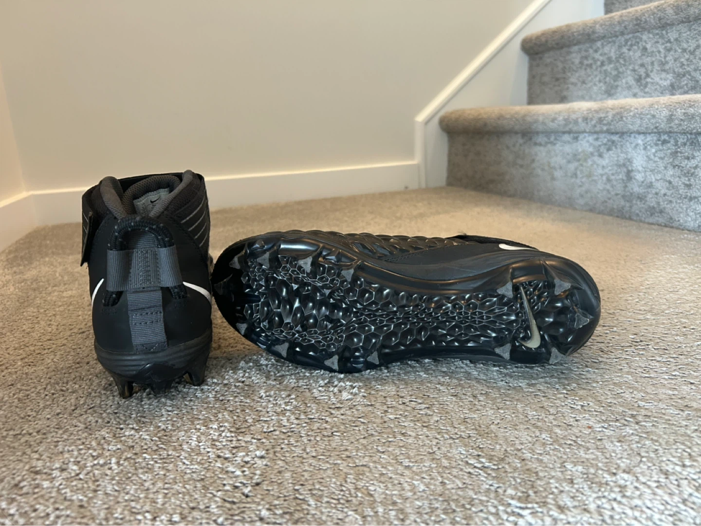 Nike Football Cleats US 9.5 Black - photo 4