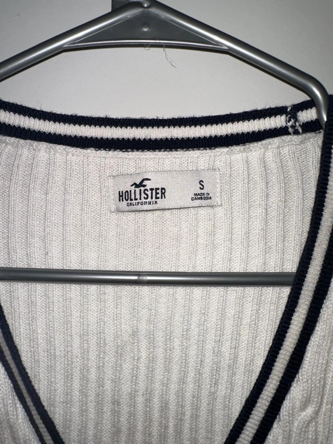 Hollister White Cable Knit Button-Up Cardigan Sweater Size S - photo 2