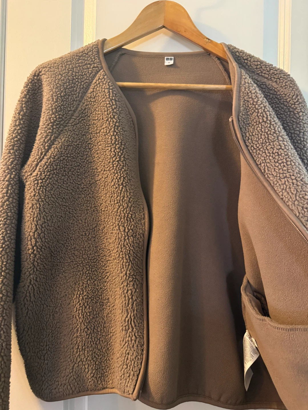 Uniqlo Fleece Jacket - Women's Medium - photo 2