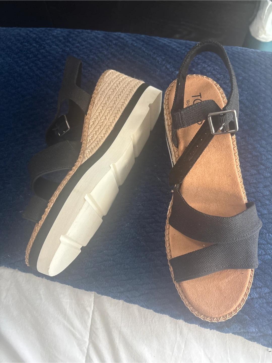 Toms Women's Black Wedge Sandals - photo 2