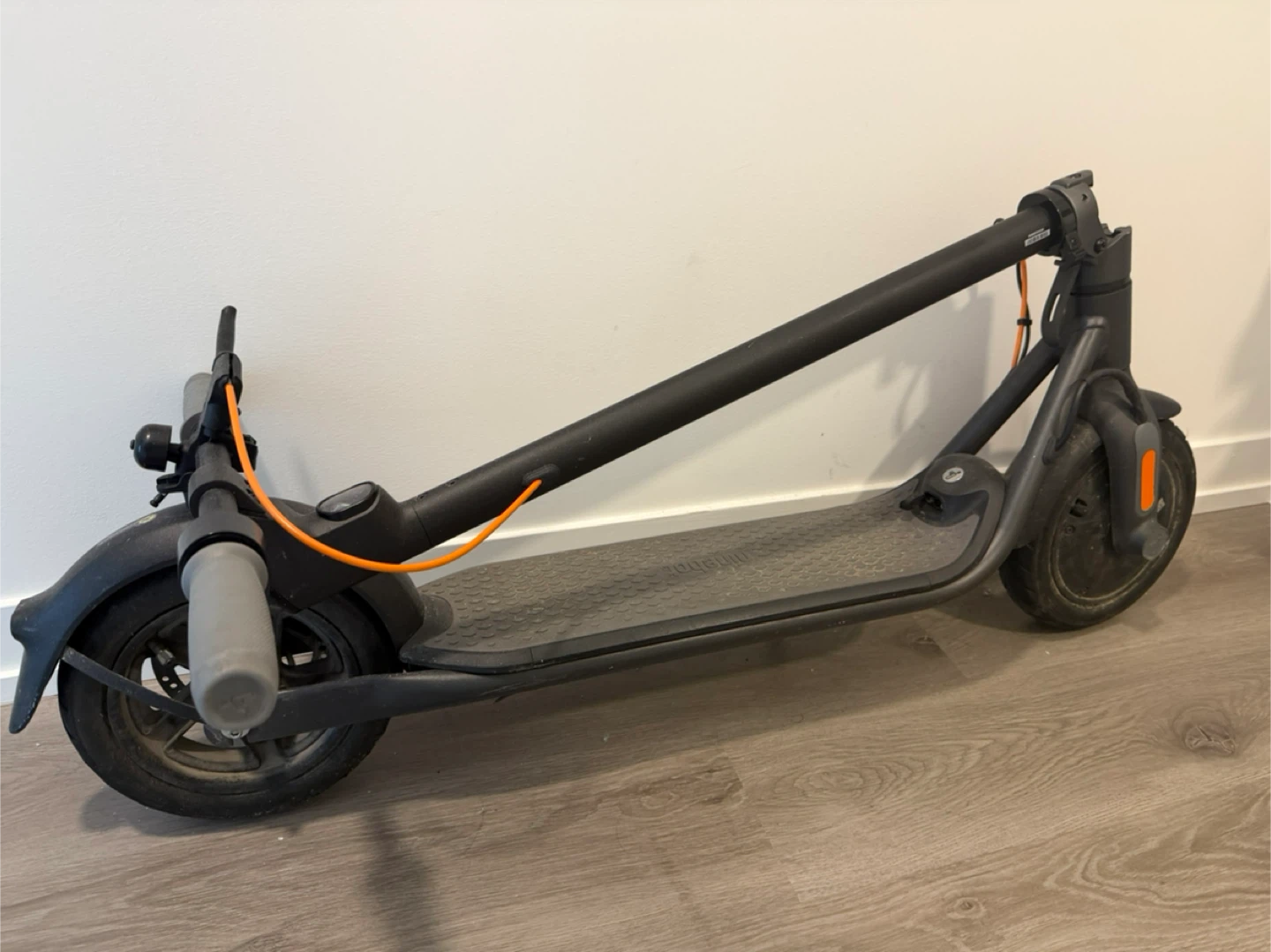 Segway Ninebot ES2 Electric Scooter - photo 2