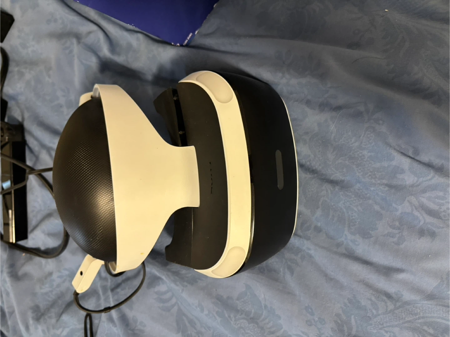 Sony PlayStation VR Headset with 4 Move Controllers - photo 4