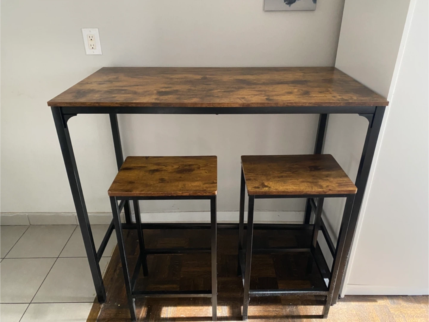 Rustic Wood Breakfast Nook Table and 2 Stools Set - photo 2