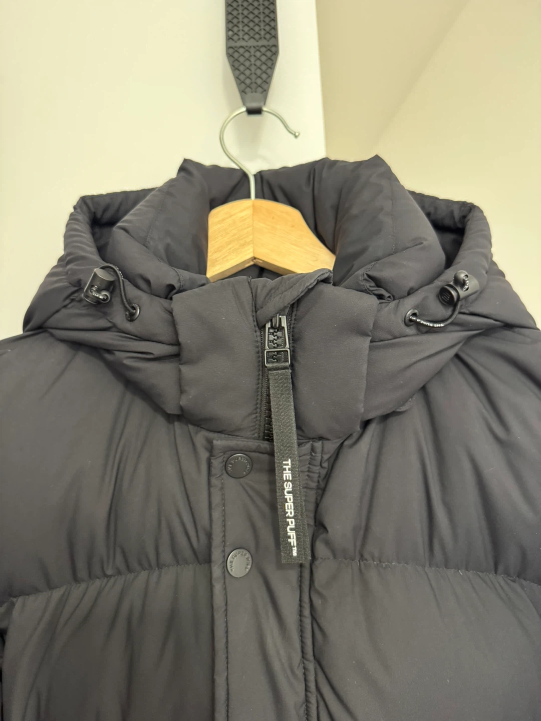 Super Puff Black Long Puffer Jacket Aritzia - photo 3