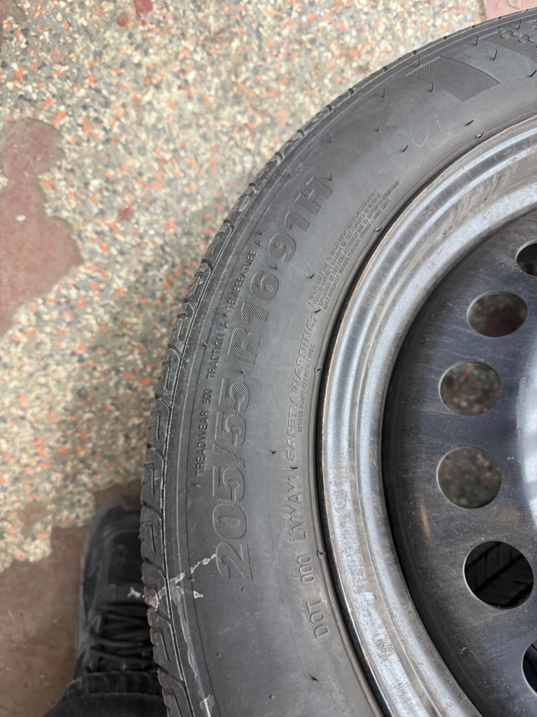 Set of 4 KUMHO 205/55R16 Tires - photo 2