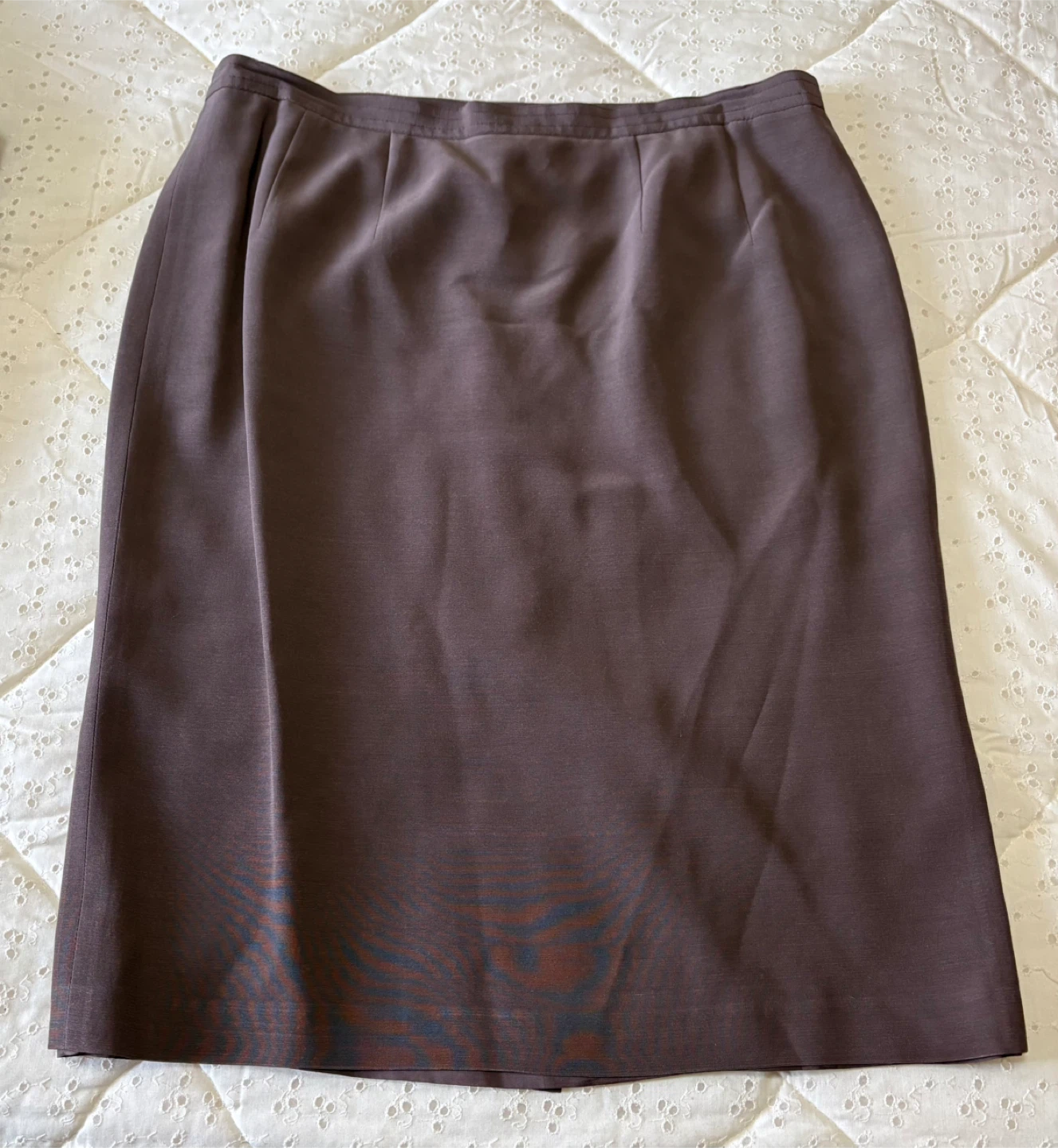 Women's Brown Lace Top and Skirt Suit Set - photo 3