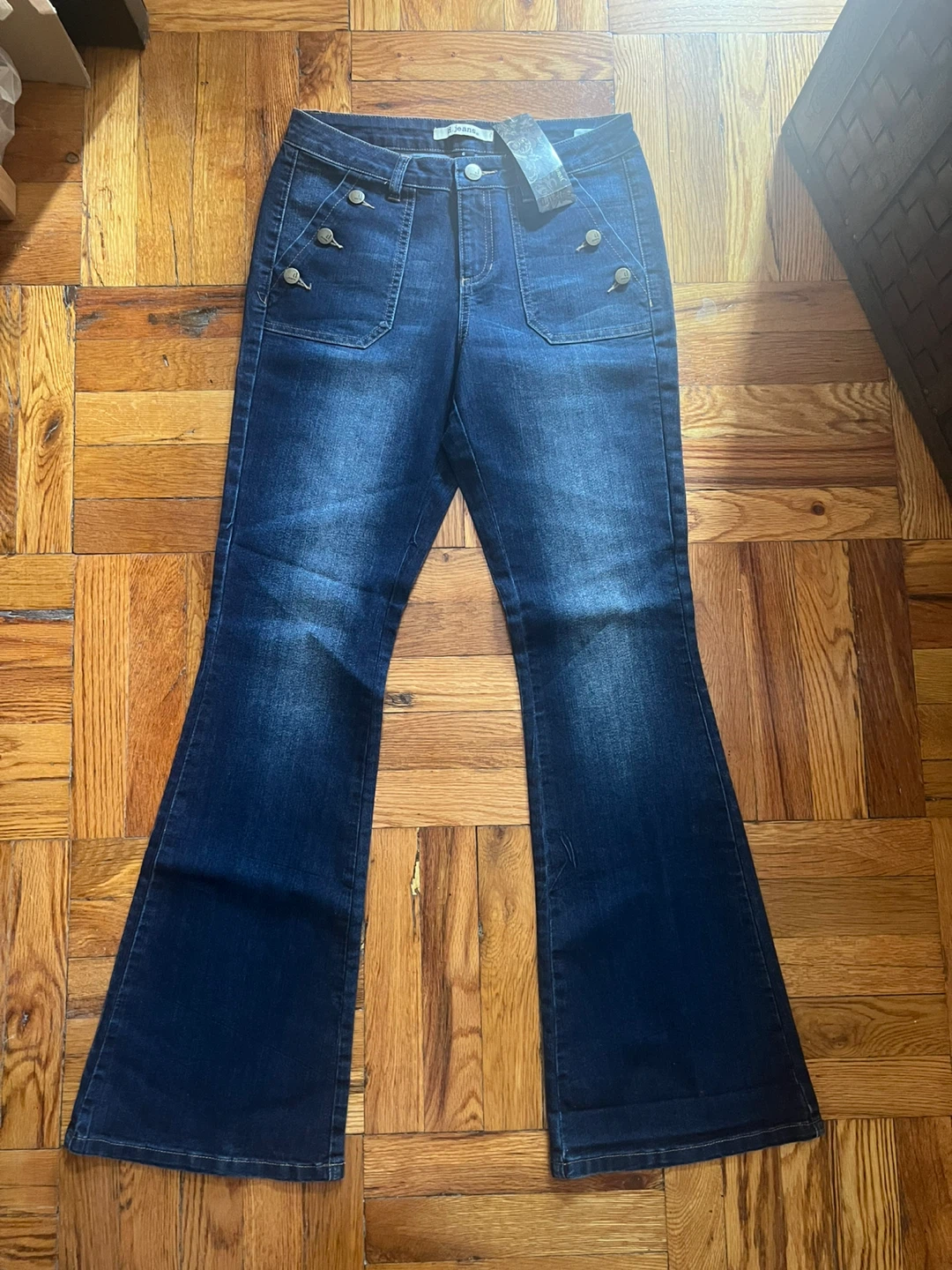D. Jeans Women's Flare Jeans Size 7