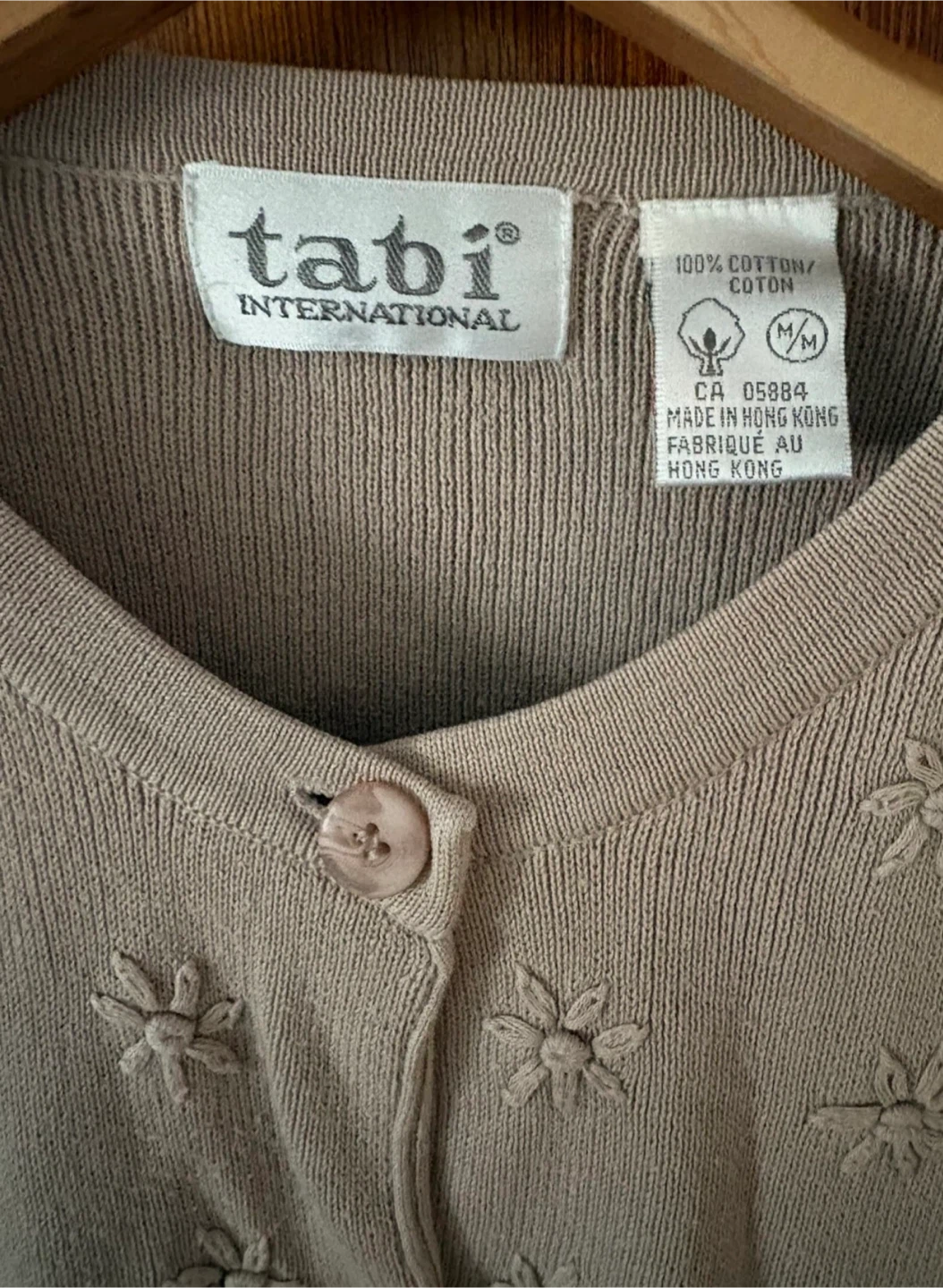 🥕 free Tabi International Button-Up Cardigan fits L/M
