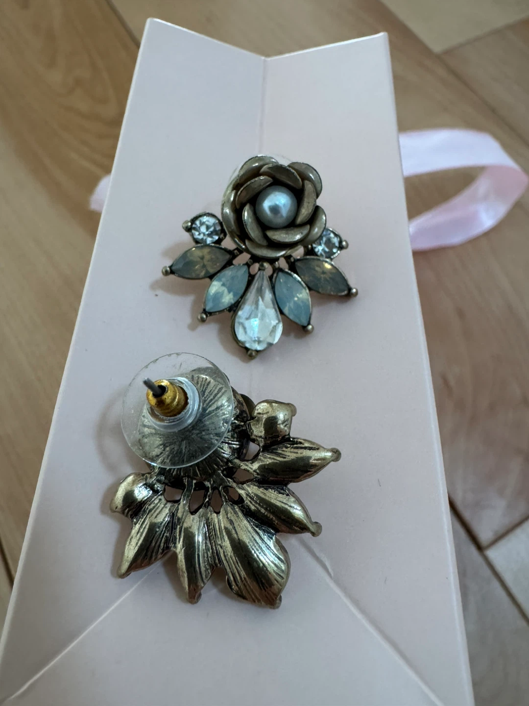 Vintage Costume Floral Stud Earrings with Rhinestones - photo 4