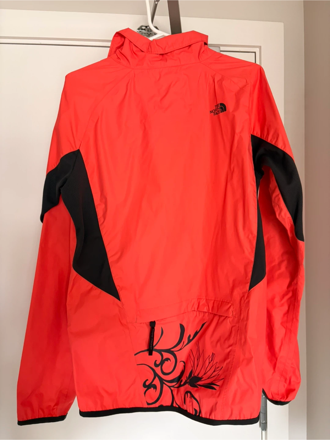The North Face Women's Cycling Jacket - photo 2
