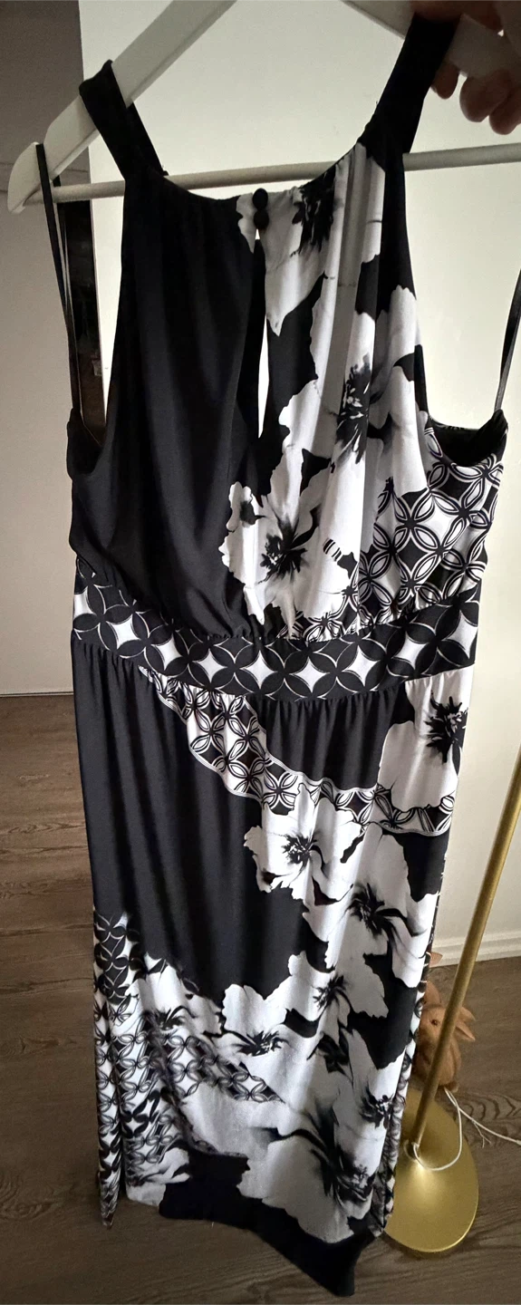 White House Black Market Maxi Dress XL Black Floral Halter Neck