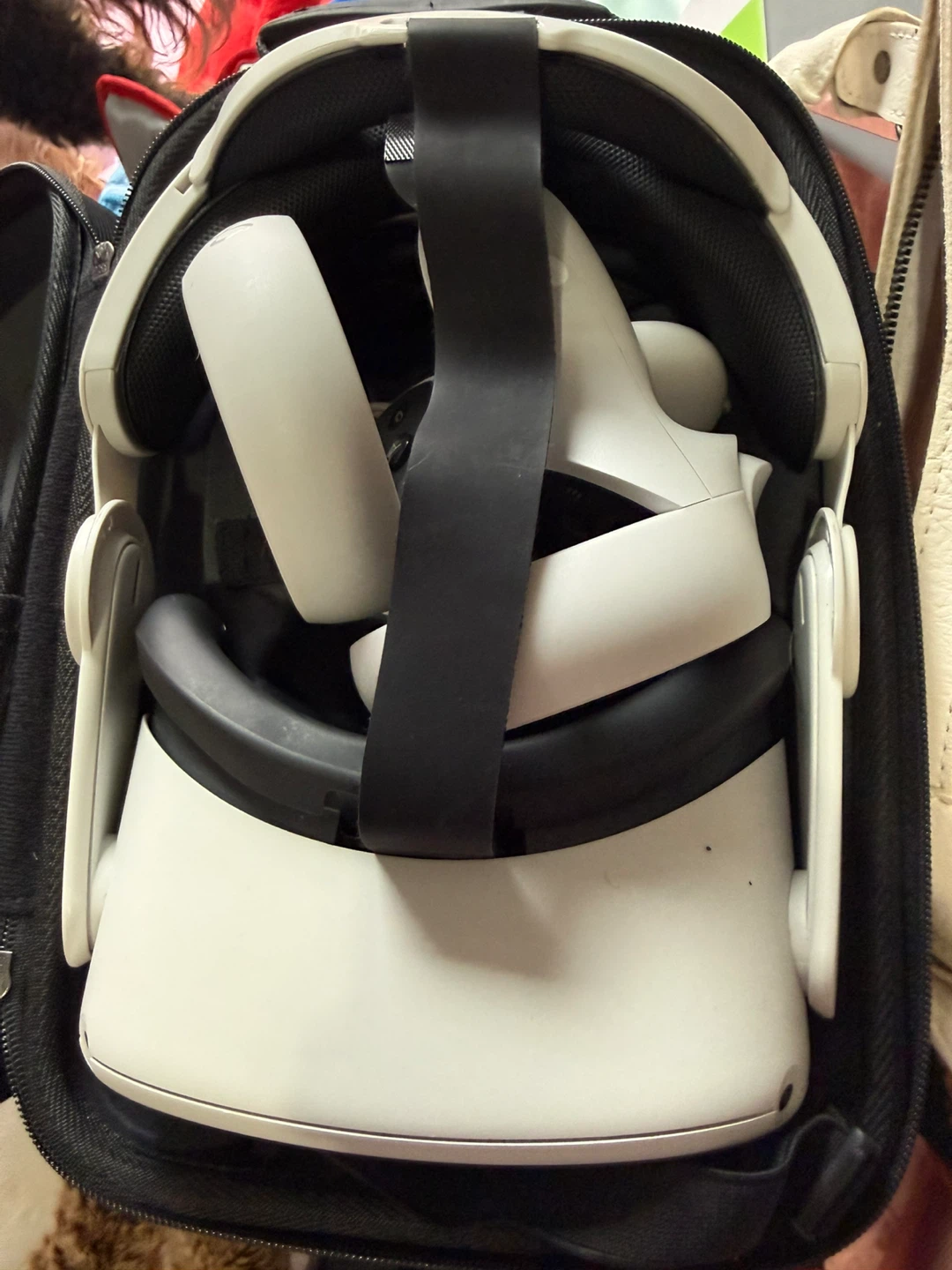 Oculus Quest 2 VR Headset with Case