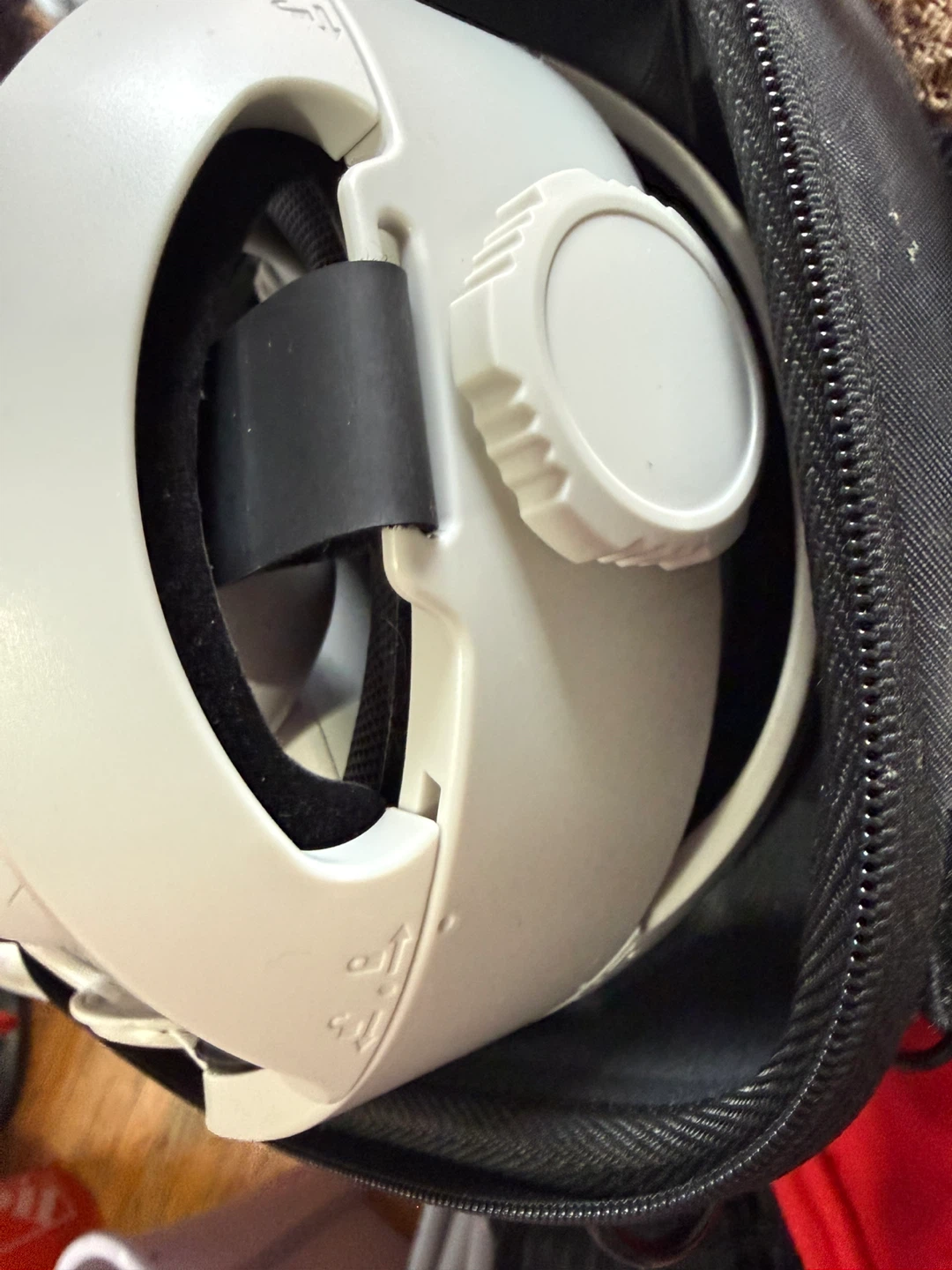 Oculus Quest 2 VR Headset with Case - photo 3