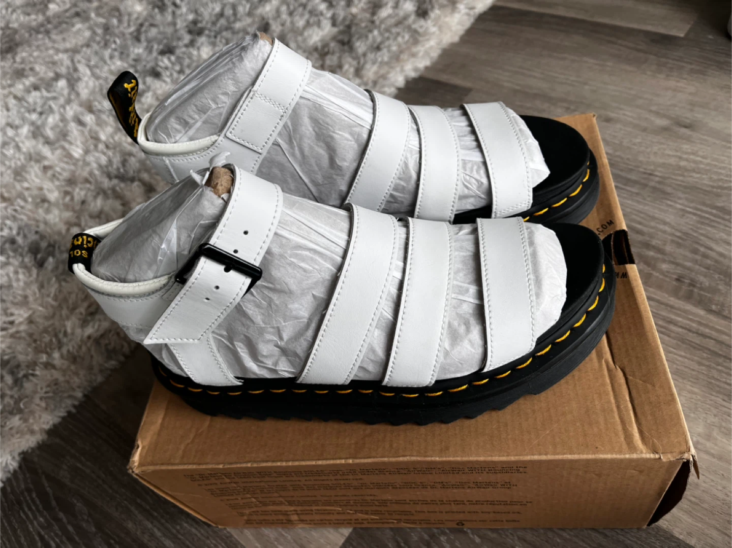 Dr. Martens Blaire White Hydro Sandals US 9 - photo 3